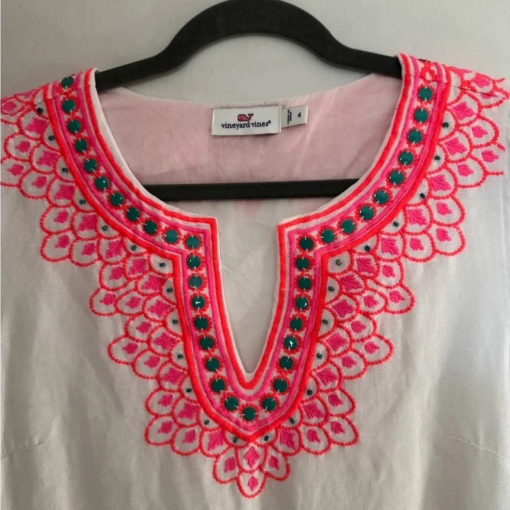 Vineyard Vines Island Embroidered Linen Blend Shift Dress - Picture 2 of 4